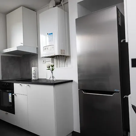 Le 3 Parking Proche Tram كليرمونت-فيراند