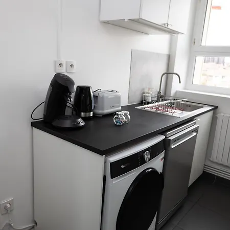 Apartament Le 3 Parking Proche Tram