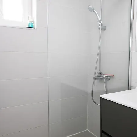 Apartament Le 3 Parking Proche Tram *
