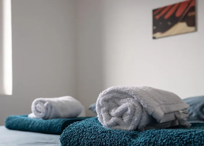 Le 3 Parking Proche Tram Lägenhet Clermont-Ferrand